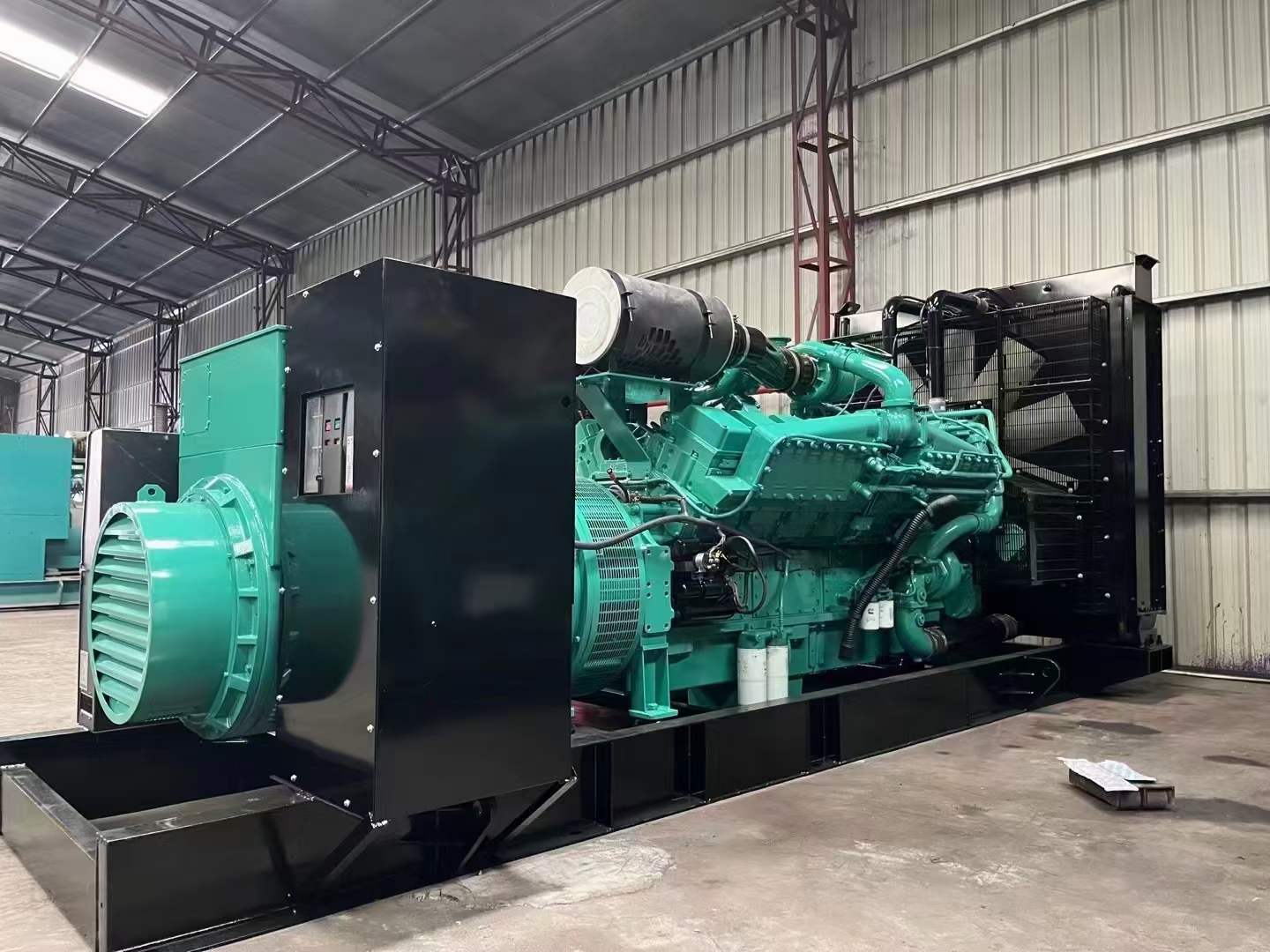 马关如何降低 800kW 柴油发电机输出电流的波动？